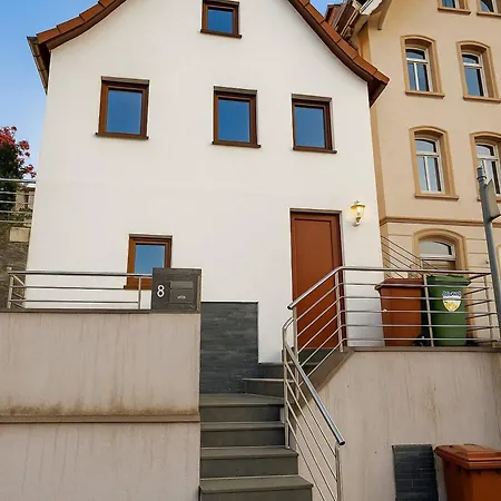 Small House Park Free At Street Štutgart